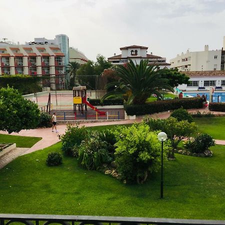 토레몰리노스 Carihuela Palace Beach 아파트 외부 사진