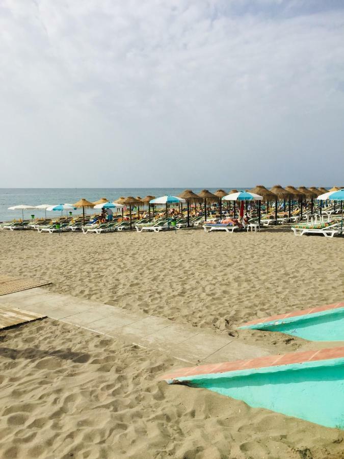 토레몰리노스 Carihuela Palace Beach 아파트 외부 사진