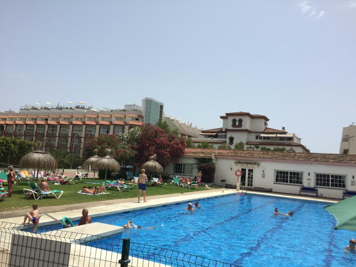 토레몰리노스 Carihuela Palace Beach 아파트 외부 사진